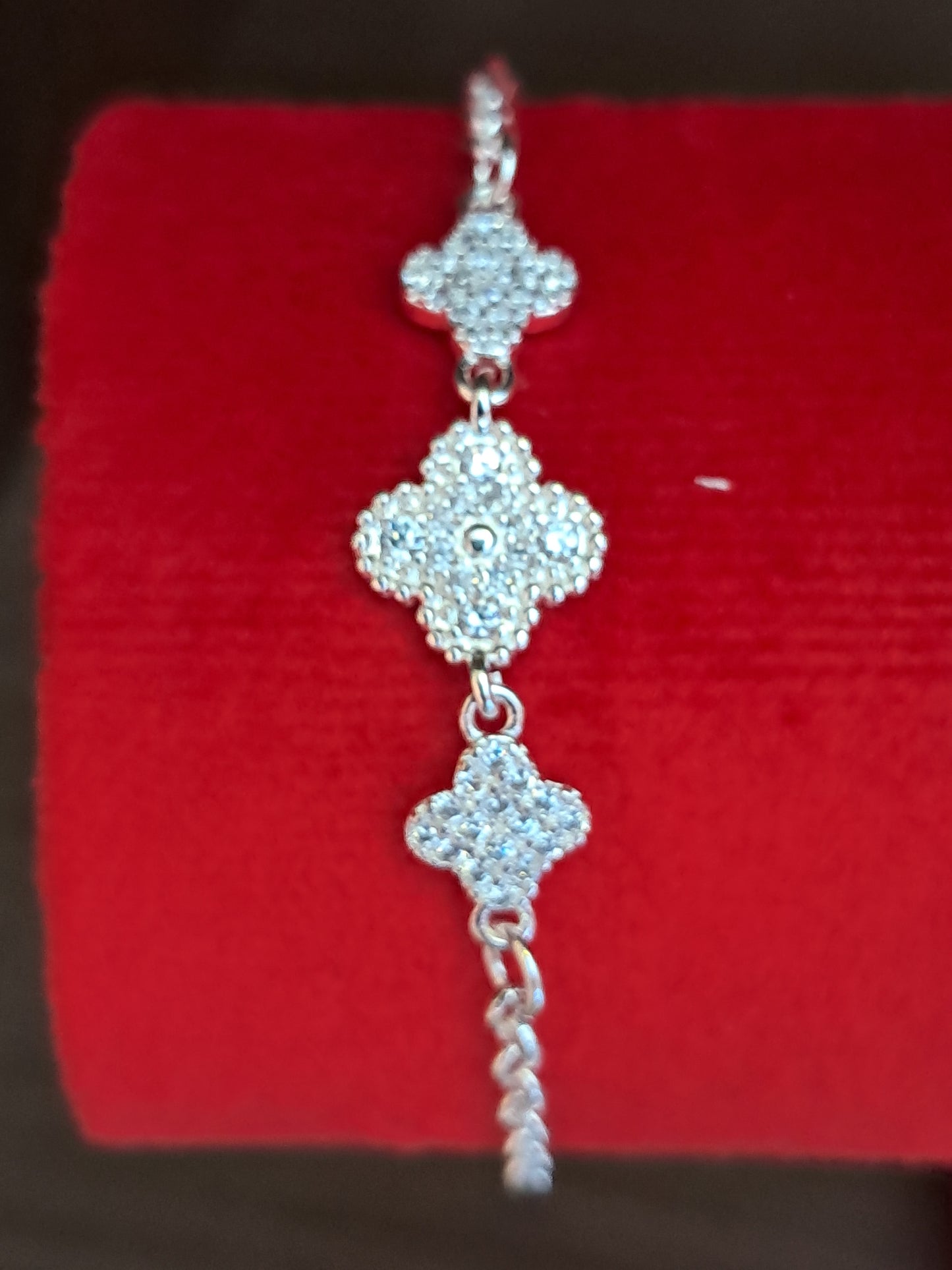 Tres Tréboles con Circonitas