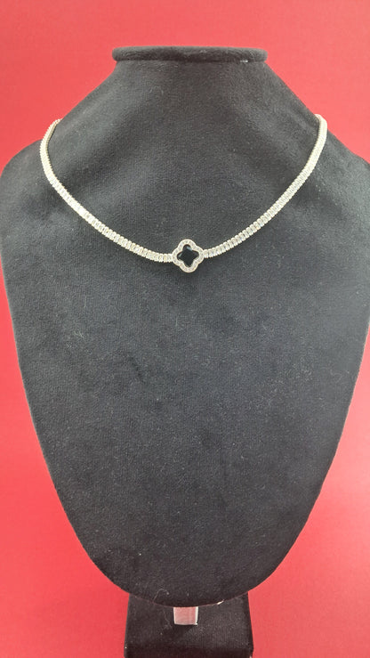Collar Plata 925 — Colgante Trébol Negro