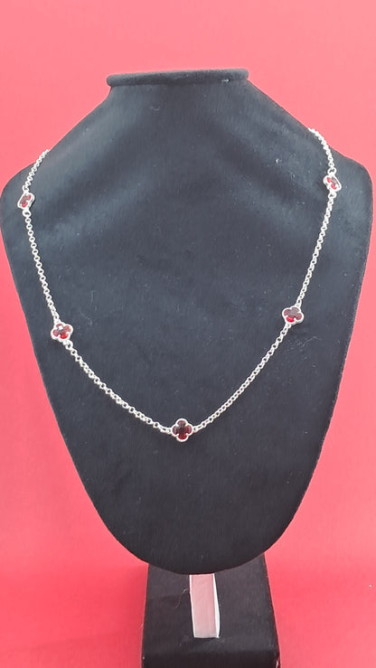 Collar “Trébol Rojo”