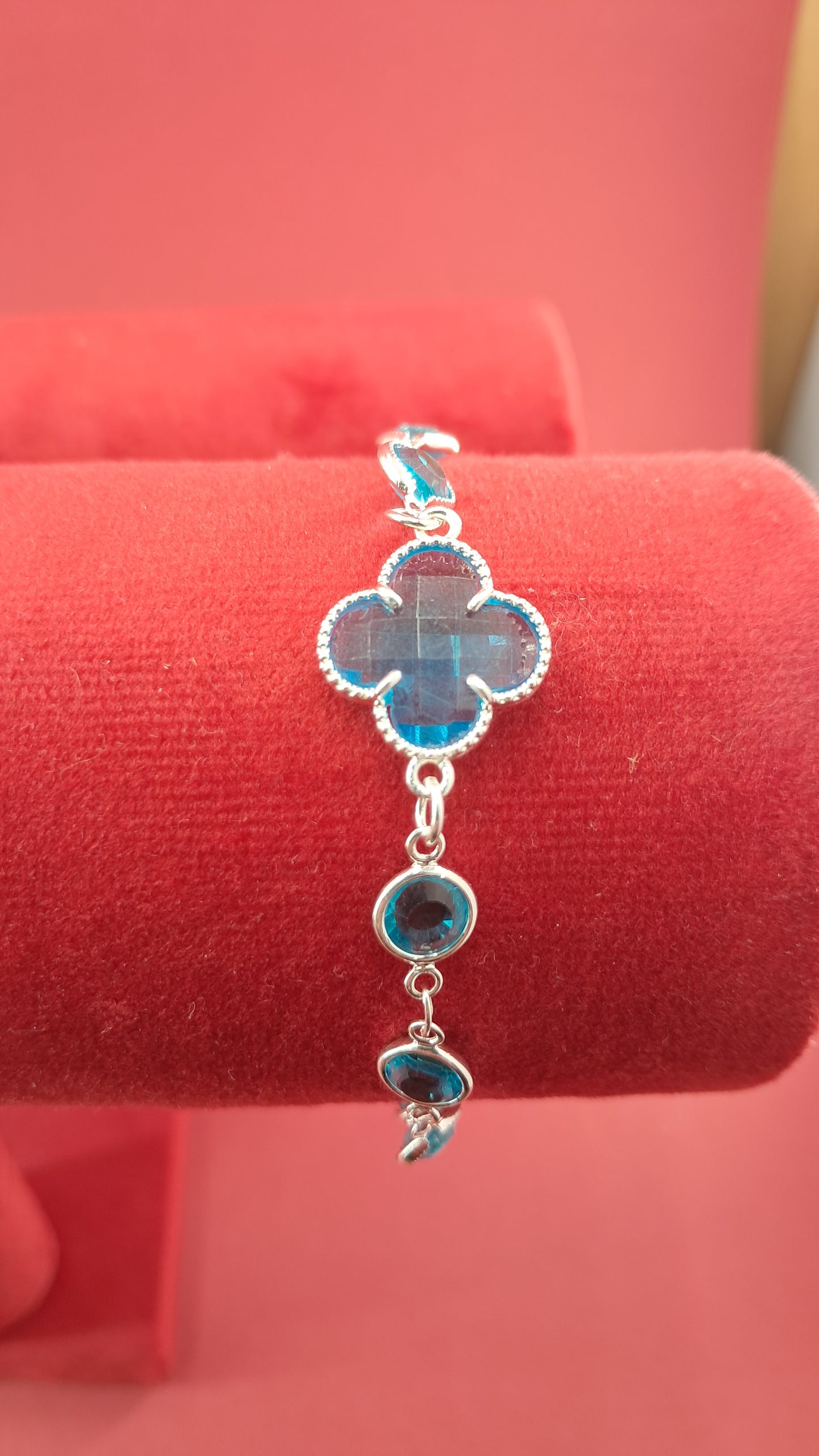 Pulsera trébol celeste en plata 925