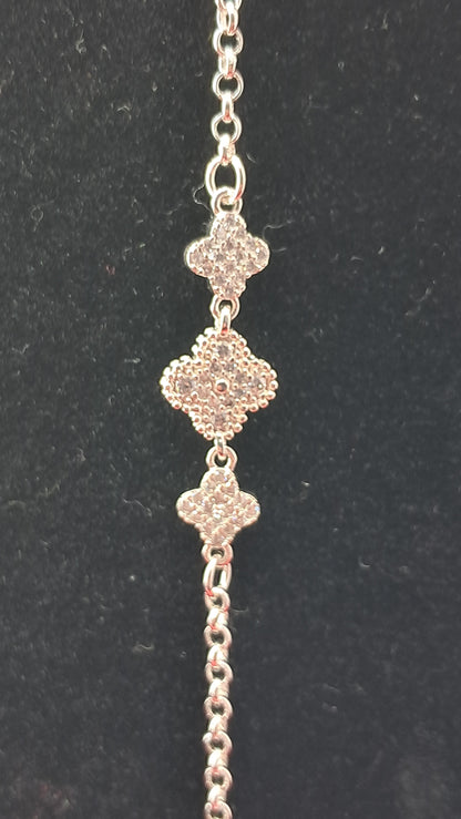 Tres Tréboles con Circonitas