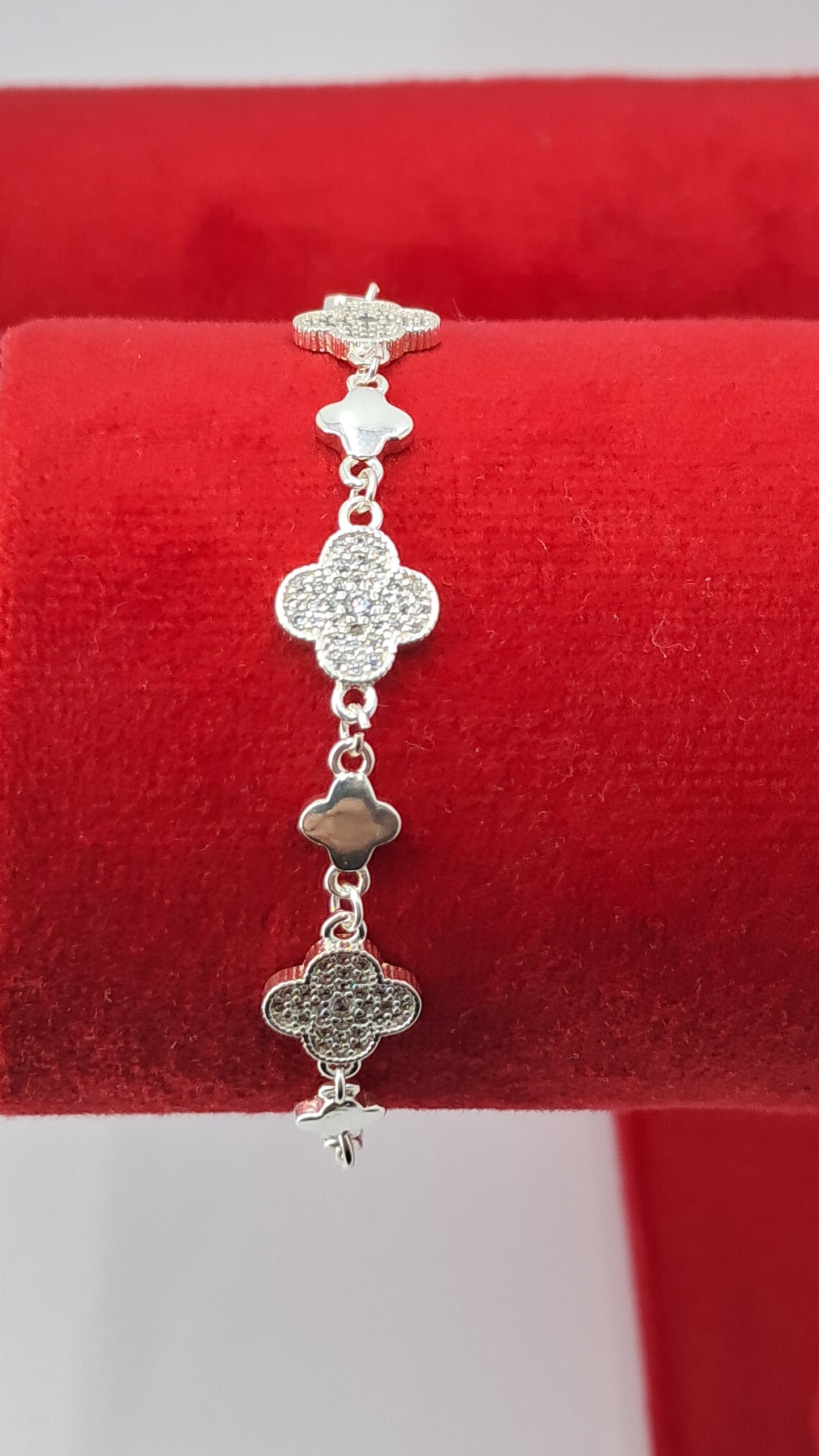 Pulsera Plata 925 — Tréboles Alternados con Circonitas