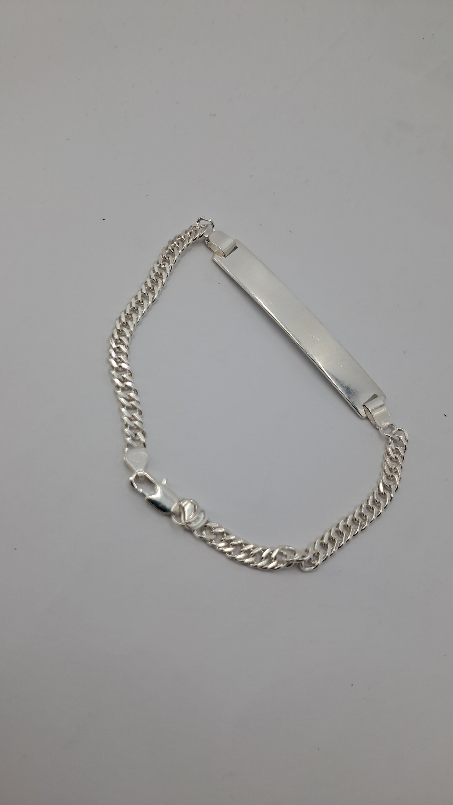 Pulsera Insignia ID Figaro - Plata 925 - Eslabon Sobrepuesto