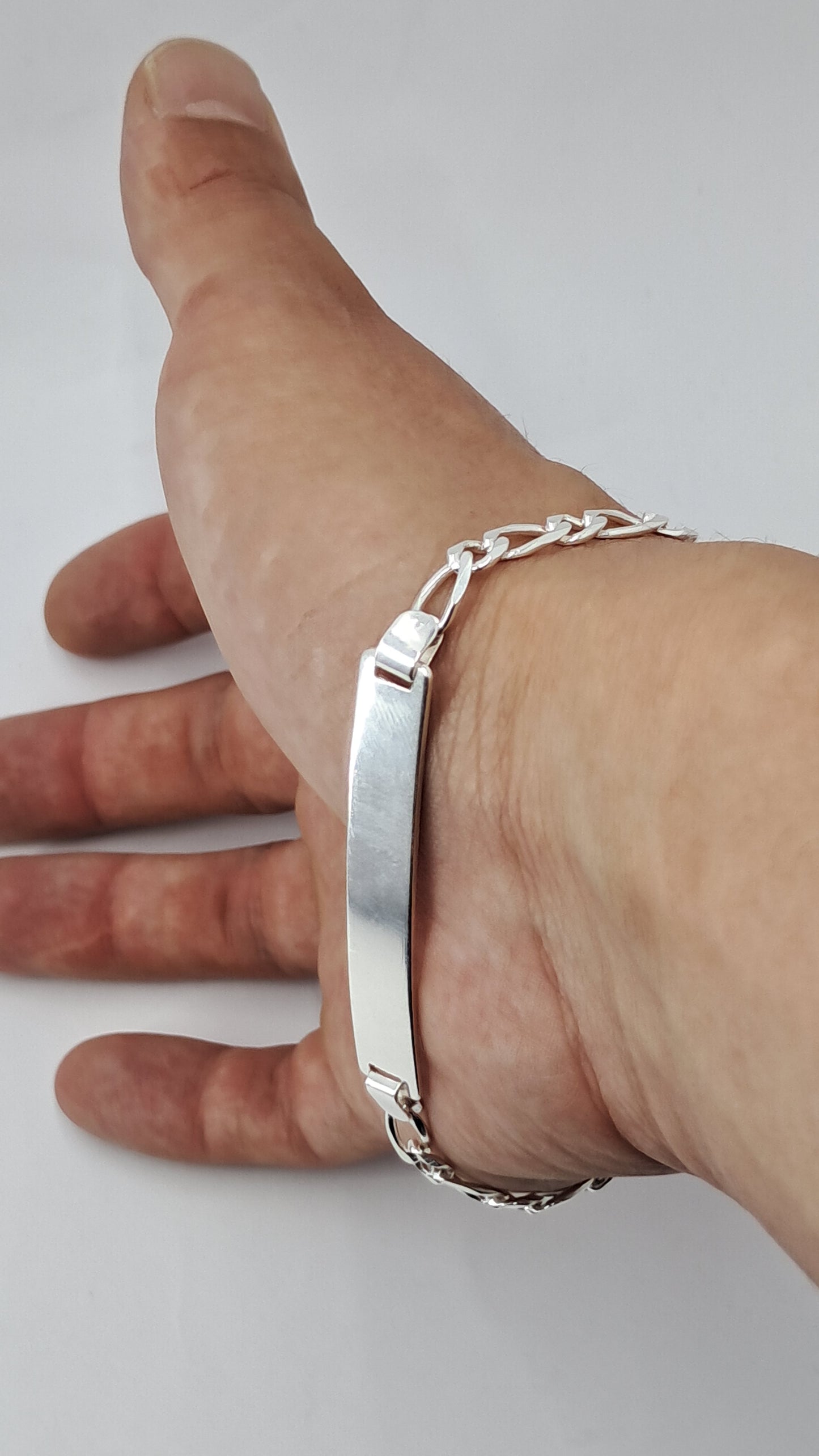 Pulsera Insignia ID Figaro - Plata 925, Eslabones 3:1