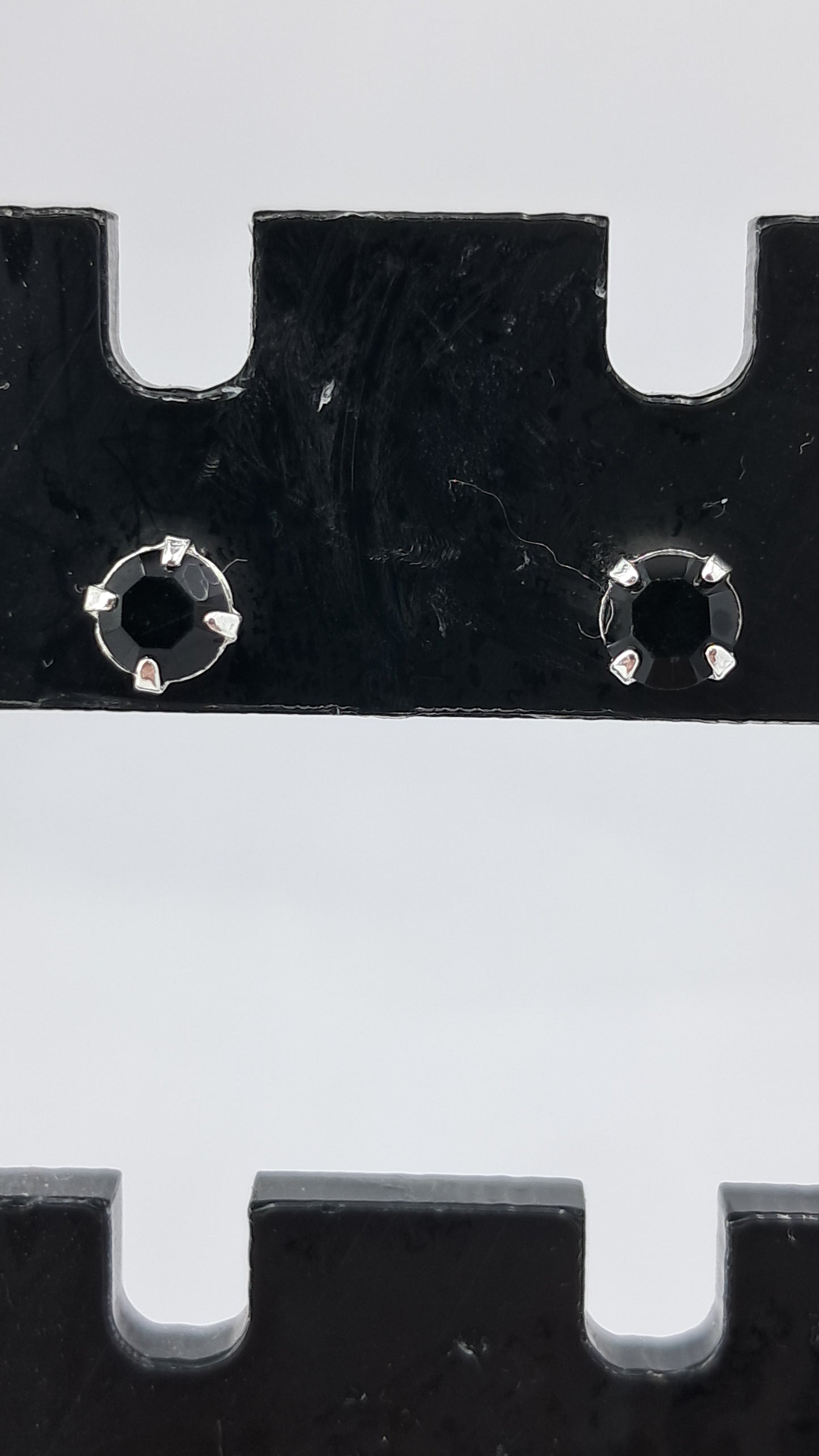 Studs Midnight Solitario - Plata 925