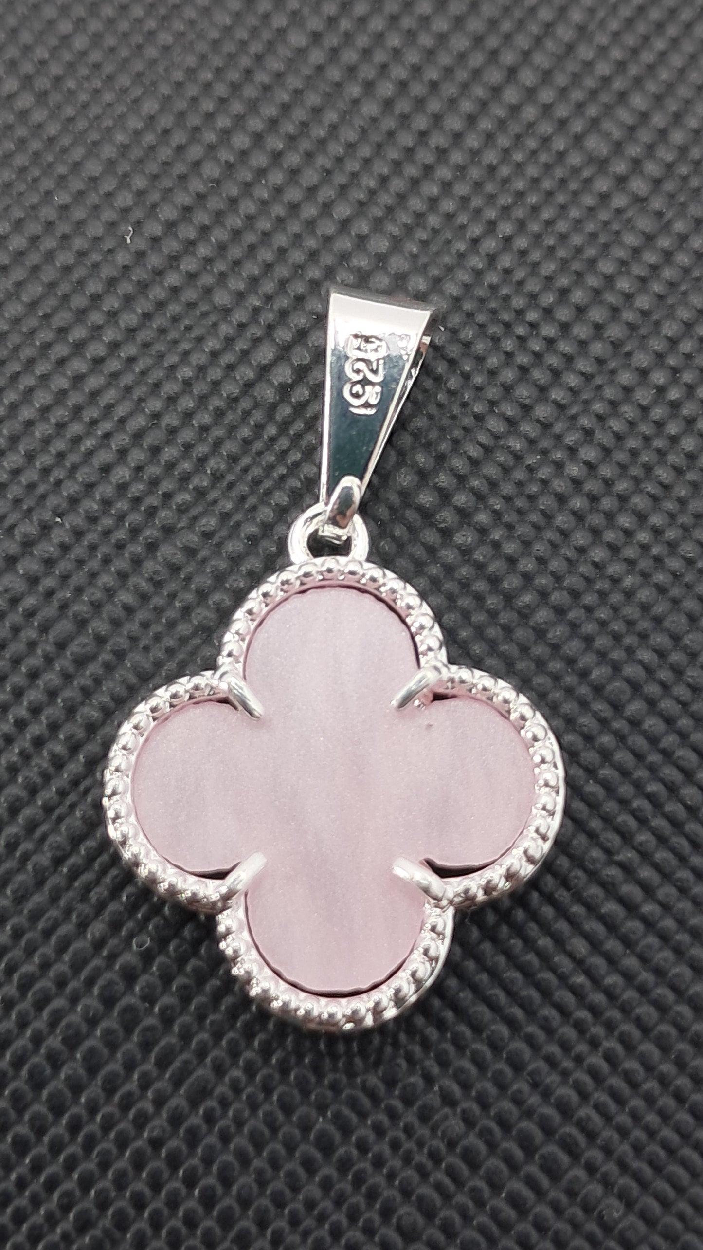 Dije Flor Rosa Nácar – Plata 925 (20 y 24 mm)