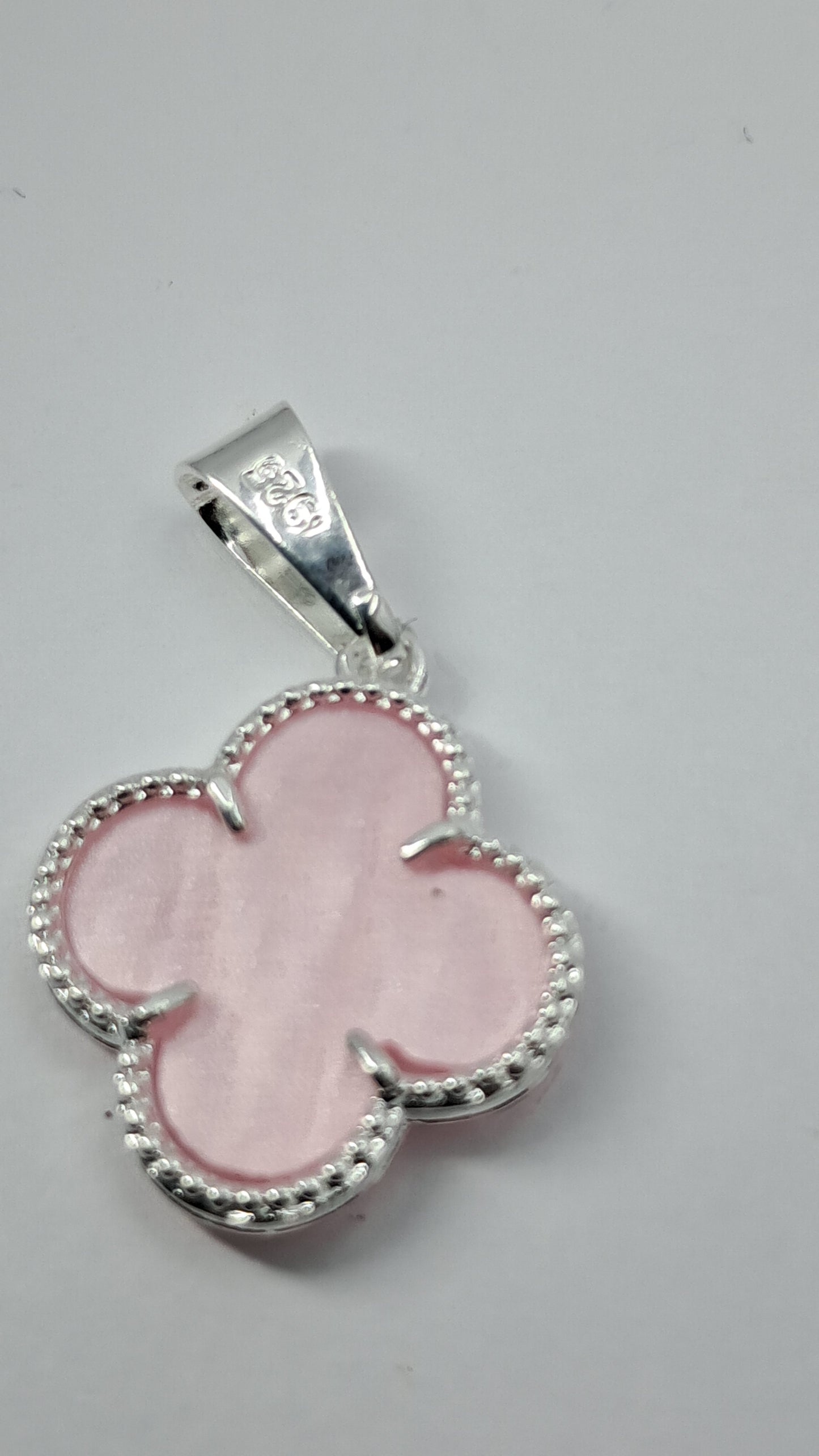 Dije Flor Rosa Nácar – Plata 925 (20 y 24 mm)