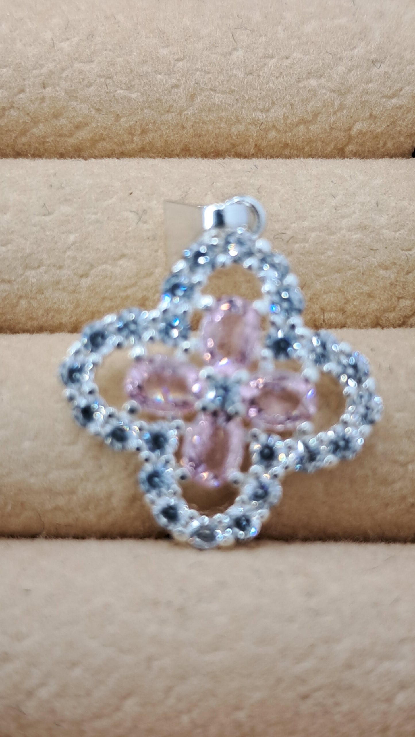 Dije Trébol Rosa Deluxe - Plata 925