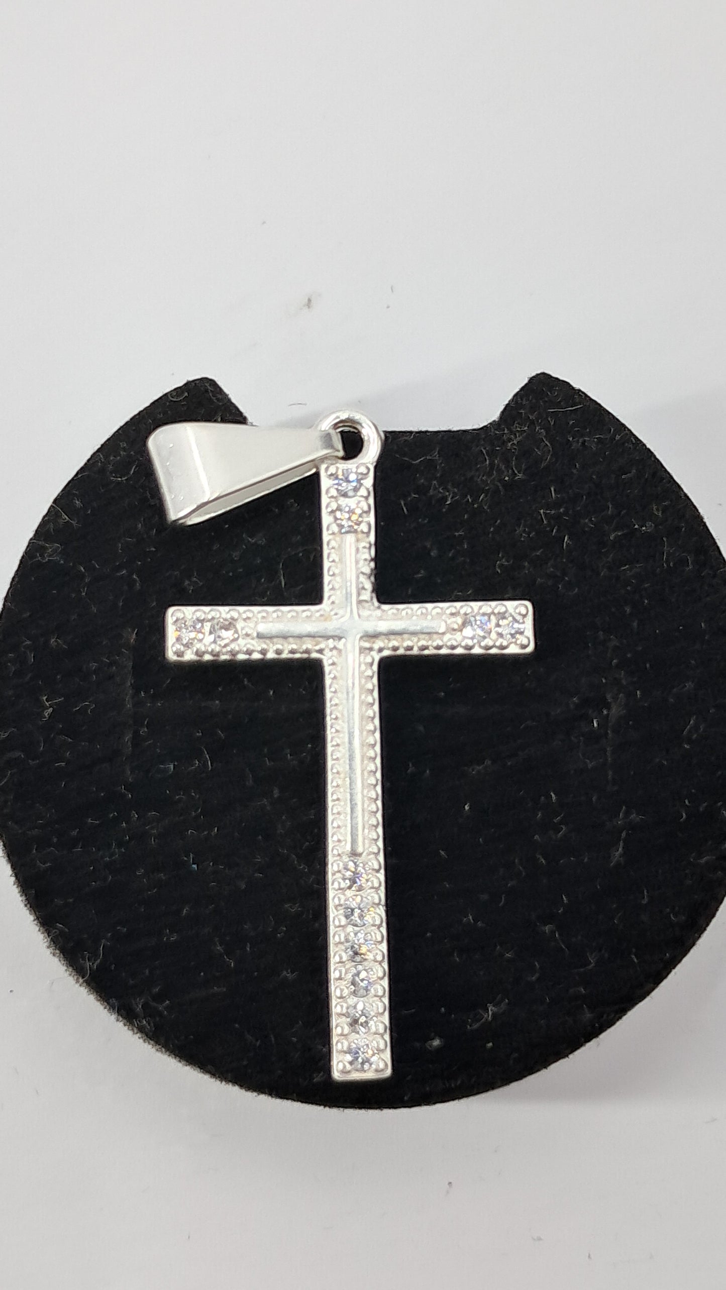 Dije Cruz Elegante con Circones – Plata 925 (38 mm)