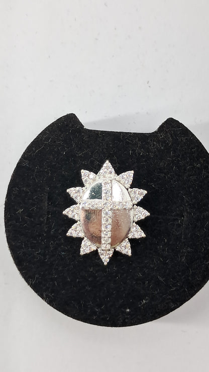 Dije Sol con Cruz Brillante – Plata 925 - 11 mm