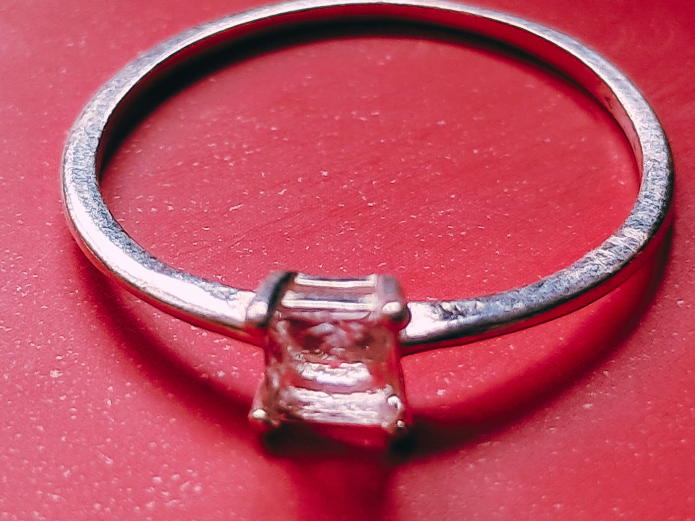 Anillo Plata con Circón Cuadrado