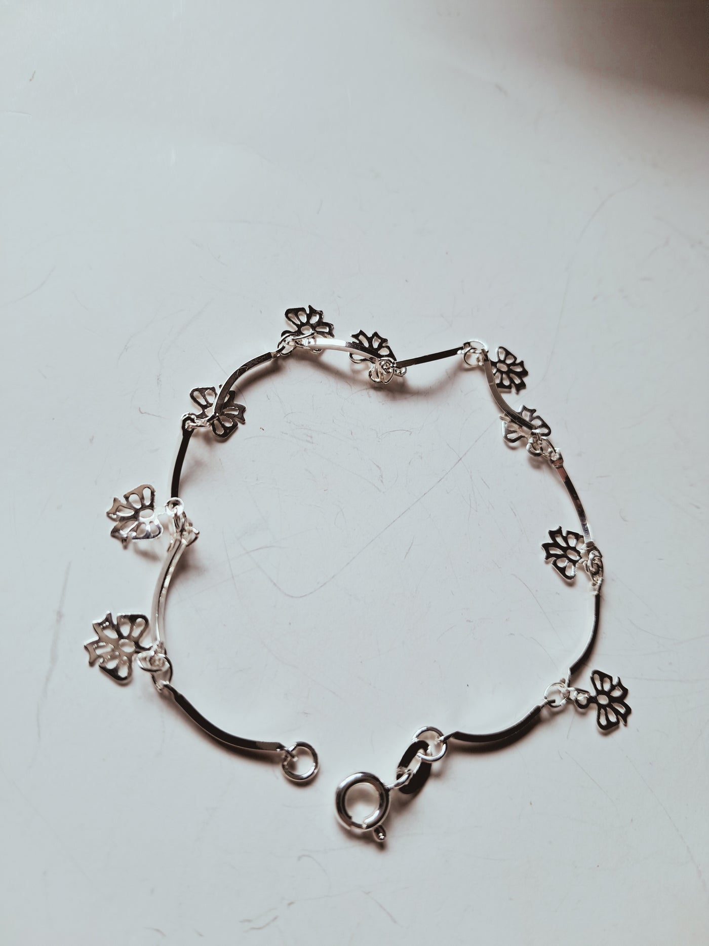 Pulsera Flores Caladas en Plata 925