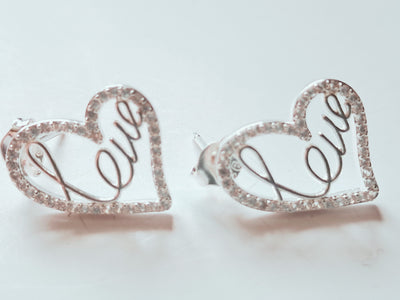 Aros Corazón "Love" con Circones en Plata 925 – 1.8 g