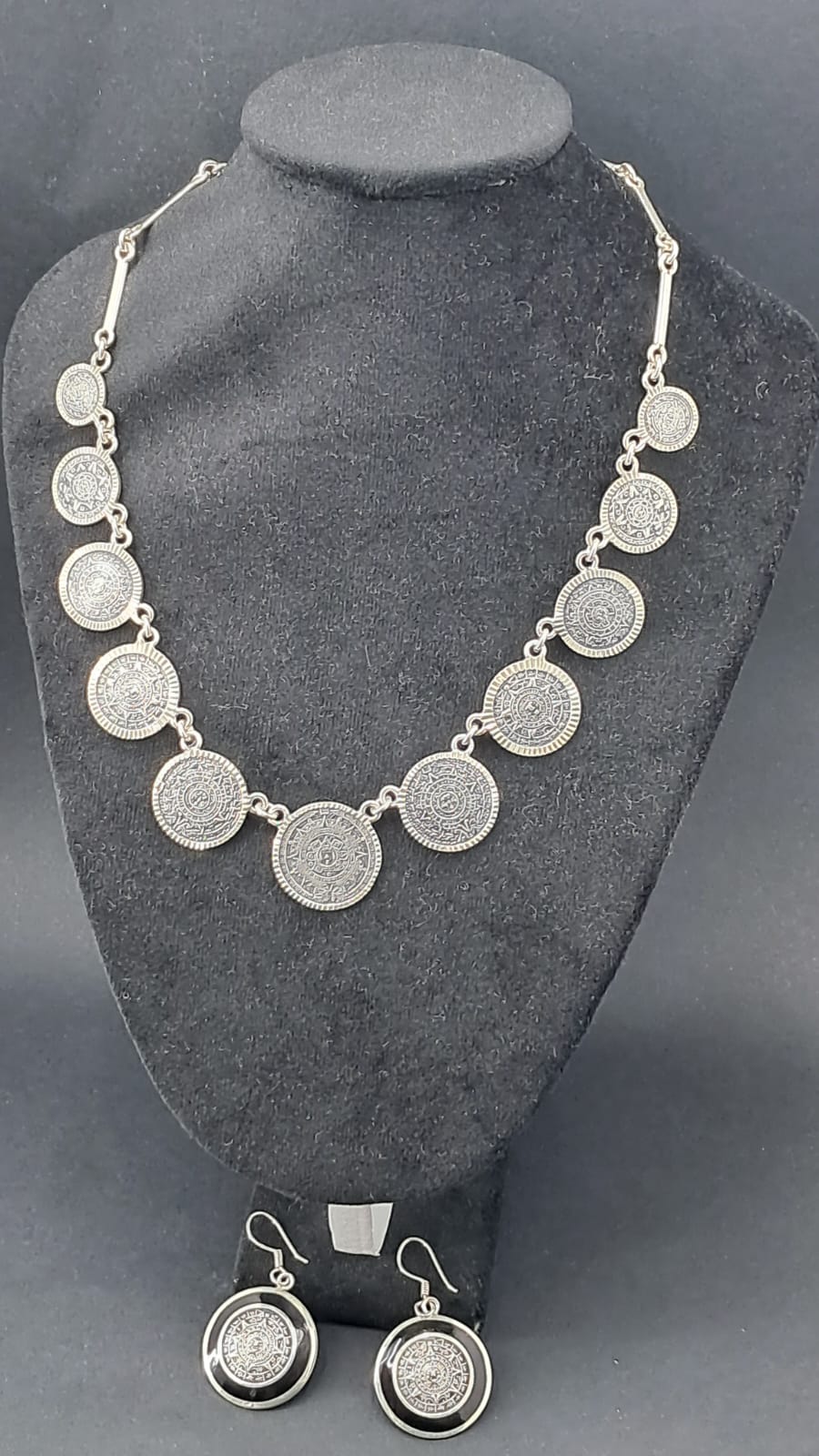 Conjunto Calendario Azteca · Collar + Aros · Plata 925