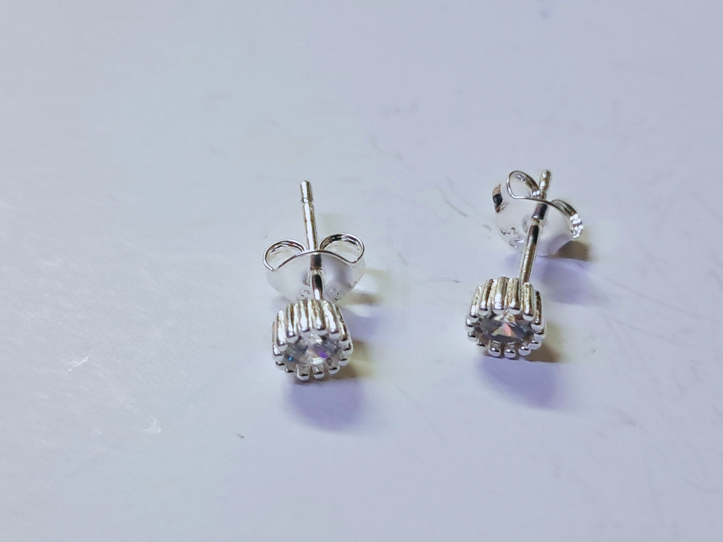 Aros Botón con Circonia en Plata 925